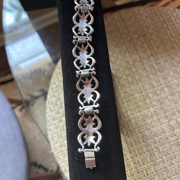 Vintage 1930's Sterling Silver Marcasite Bracelet - Picture 6 of 7